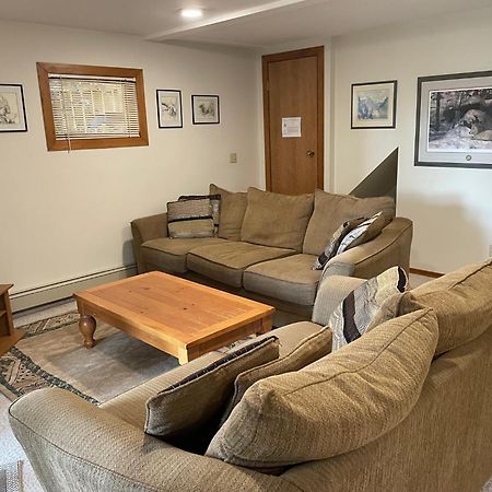 Cedar House Otel Jasper Dış mekan fotoğraf