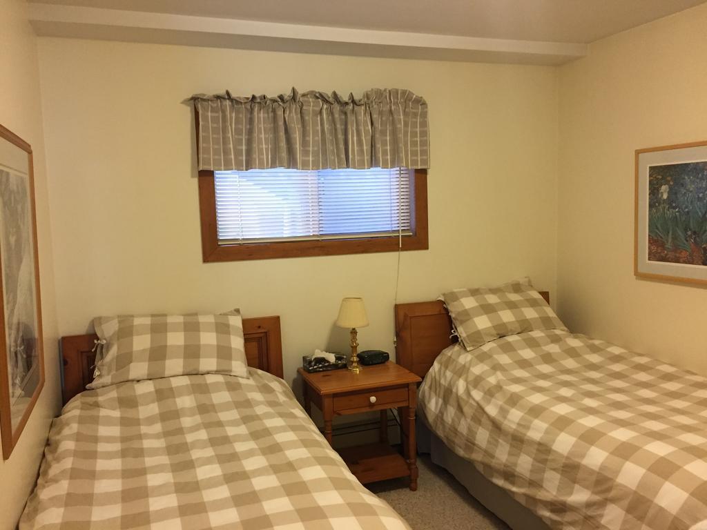 Cedar House Otel Jasper Dış mekan fotoğraf
